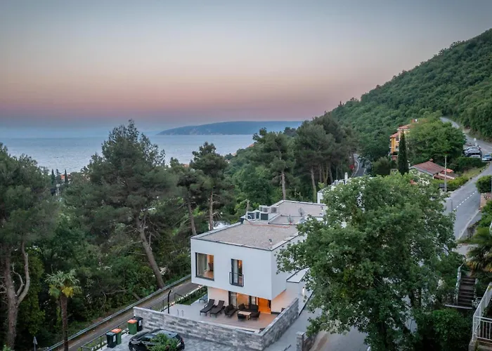 Villa Magica With Whirpool&Sauna&Heated Pool Opatija